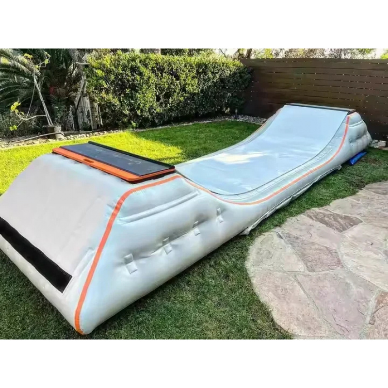 Factory Inflatable U-Board Ram - Sports Equipment Rental recensione e prezzo